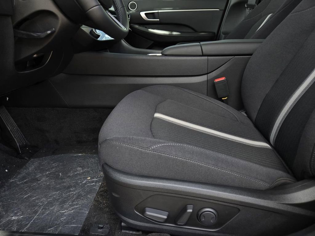 New 2025 Hyundai Sonata SEL FWD image 19