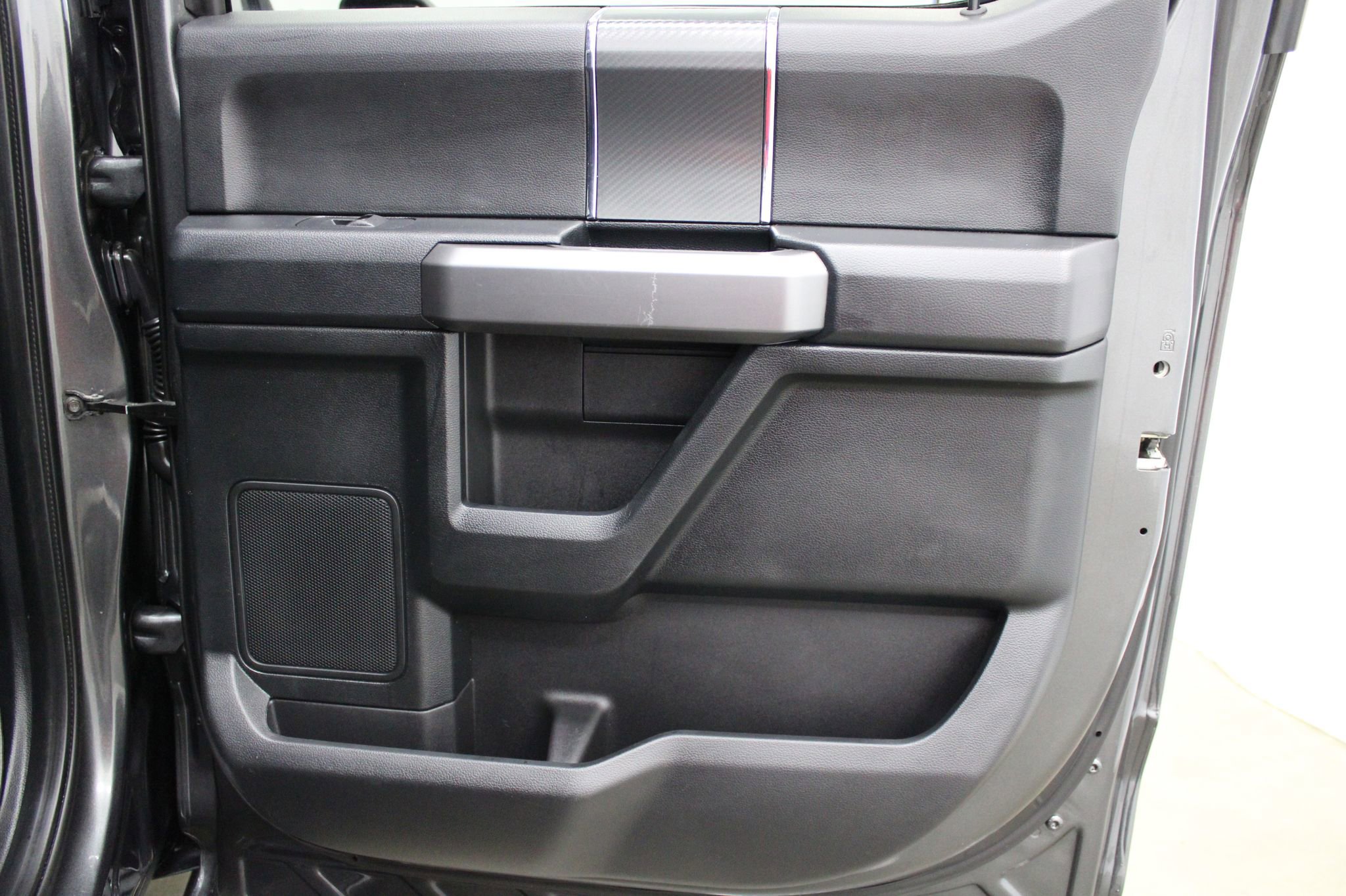 Used 2018 Ford F150 XLT w/ Equipment Group 302A Luxury image 18