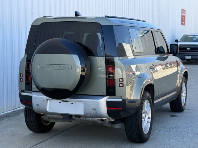 Used 2024 Land Rover Defender 110 S AWD/4WD image 4