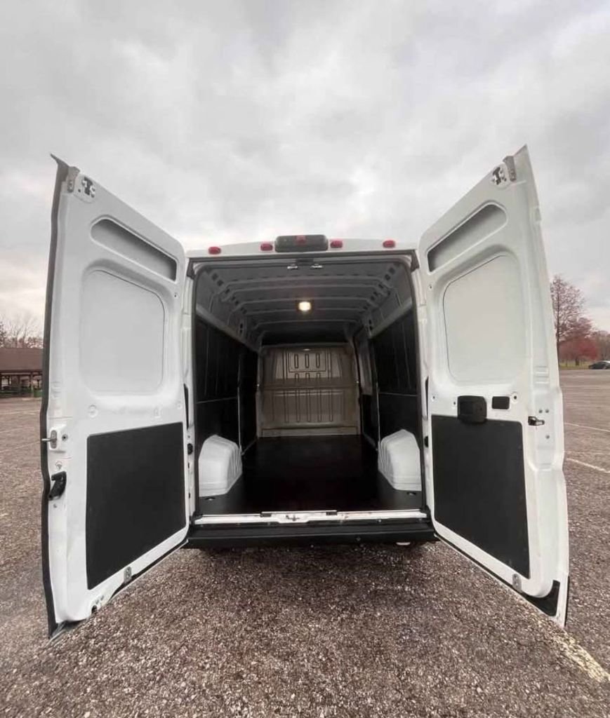 Used 2021 RAM ProMaster 2500 image 4