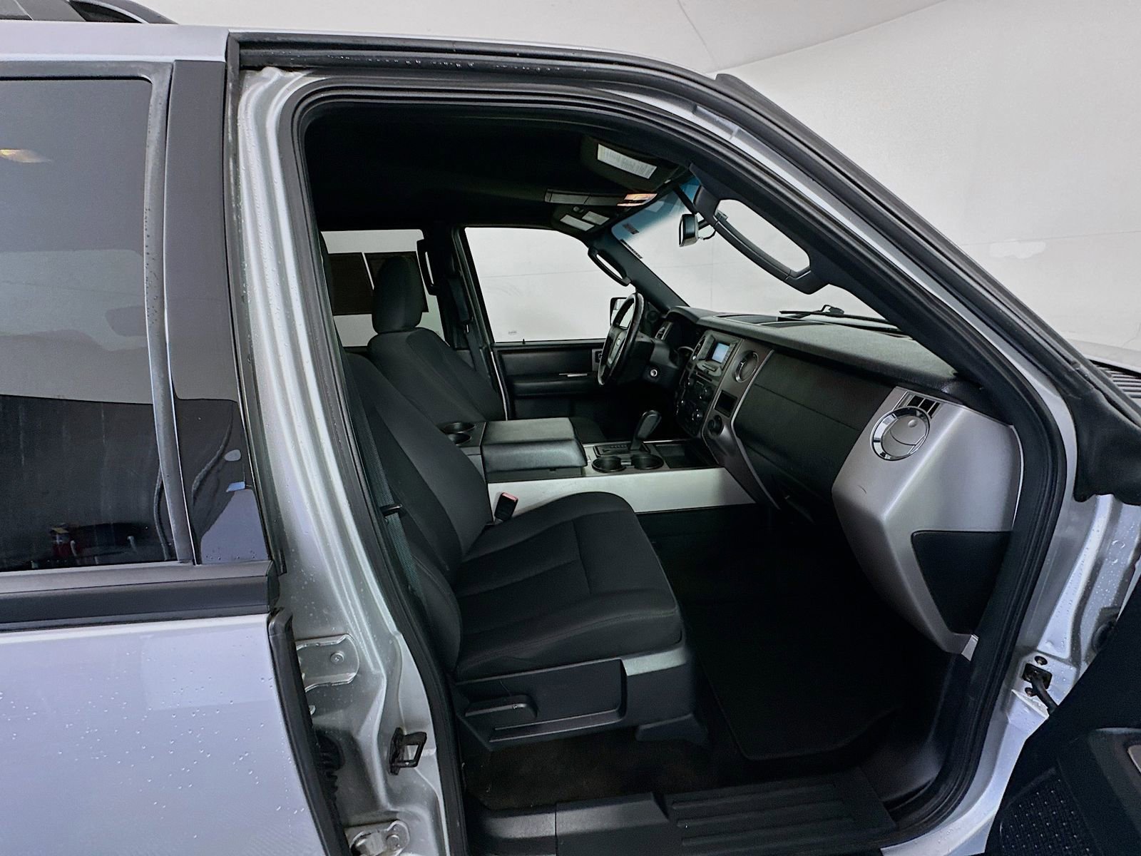 Used 2017 Ford Expedition EL XLT AWD/4WD image 27