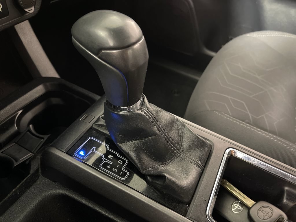 Used 2018 Toyota Tacoma TRD Sport RWD image 32