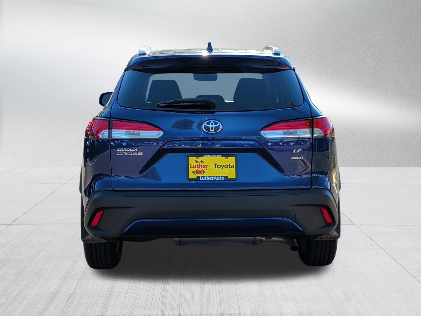 Certified 2023 Toyota Corolla Cross LE w/ Moonroof Package AWD/4WD image 7