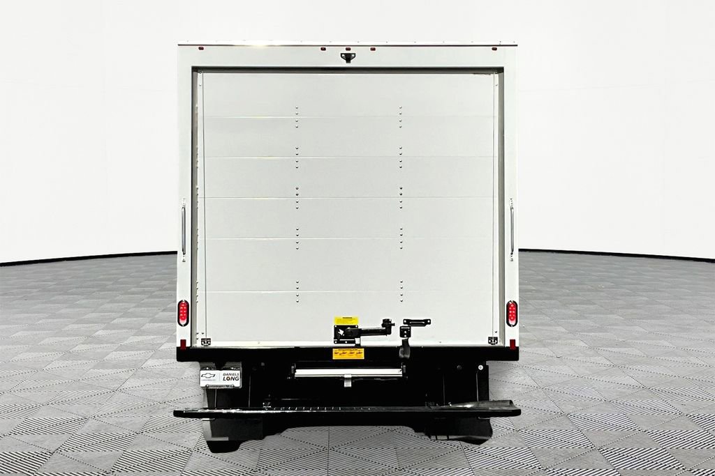New 2024 Chevrolet Express 4500 Extended w/ Power Convenience Package image 4
