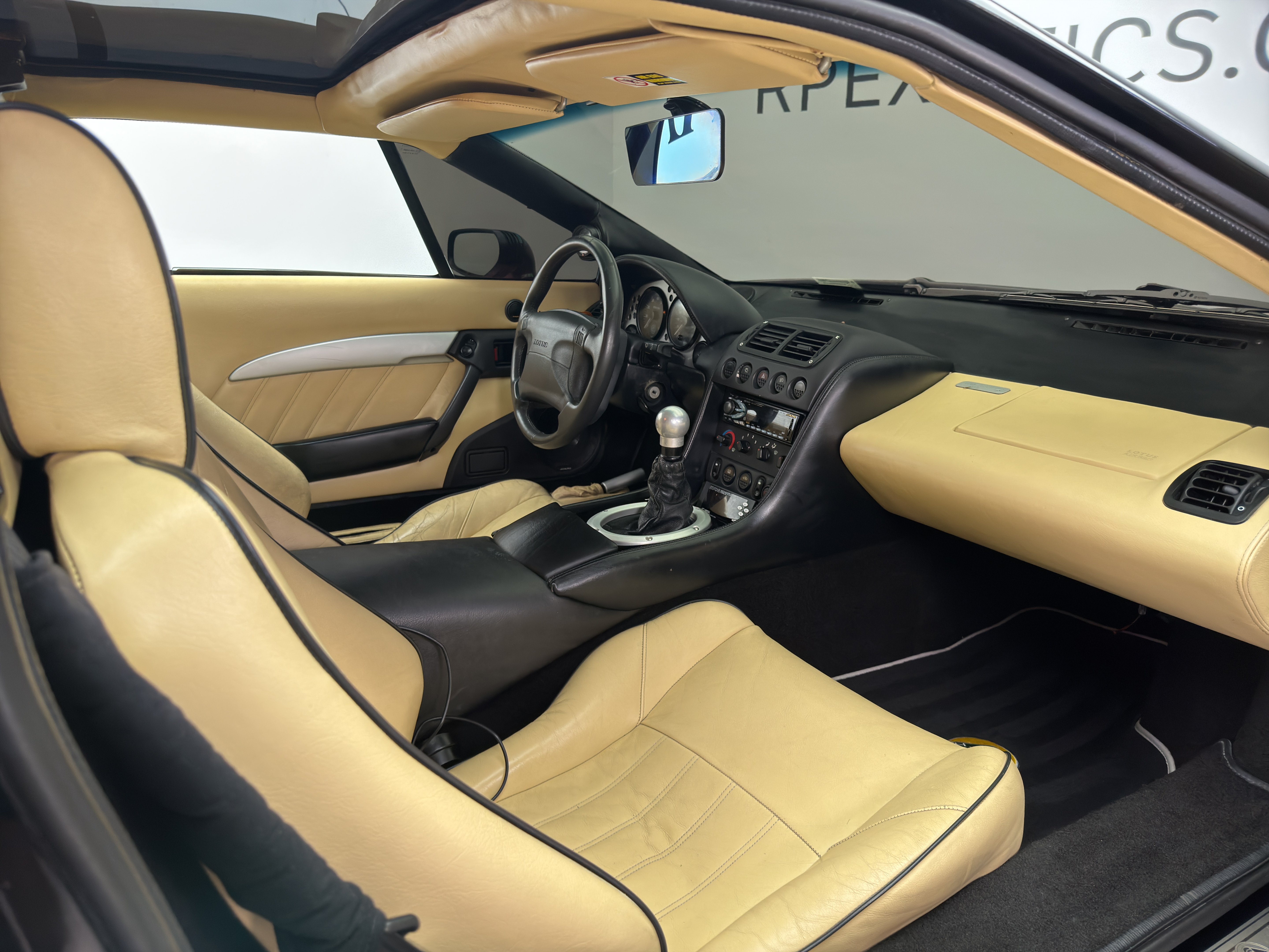 Used 2002 Lotus Esprit RWD image 18