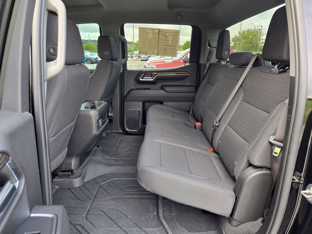 Used 2023 Chevrolet Silverado 1500 RST w/ Redline Edition AWD/4WD image 26