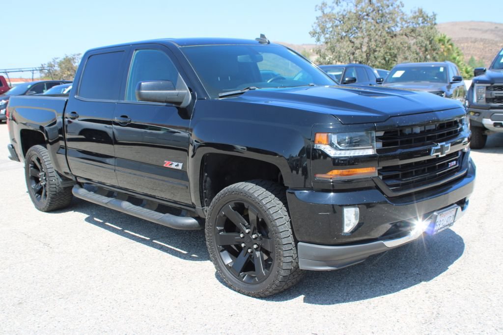 Used 2017 Chevrolet Silverado 1500 LT w/ Rally 2 Edition AWD/4WD image 3