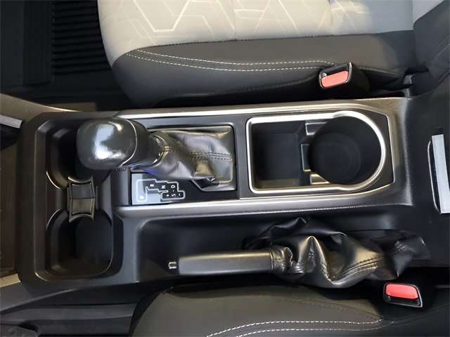 Used 2022 Toyota Tacoma TRD Off-Road w/ Technology Package image 20