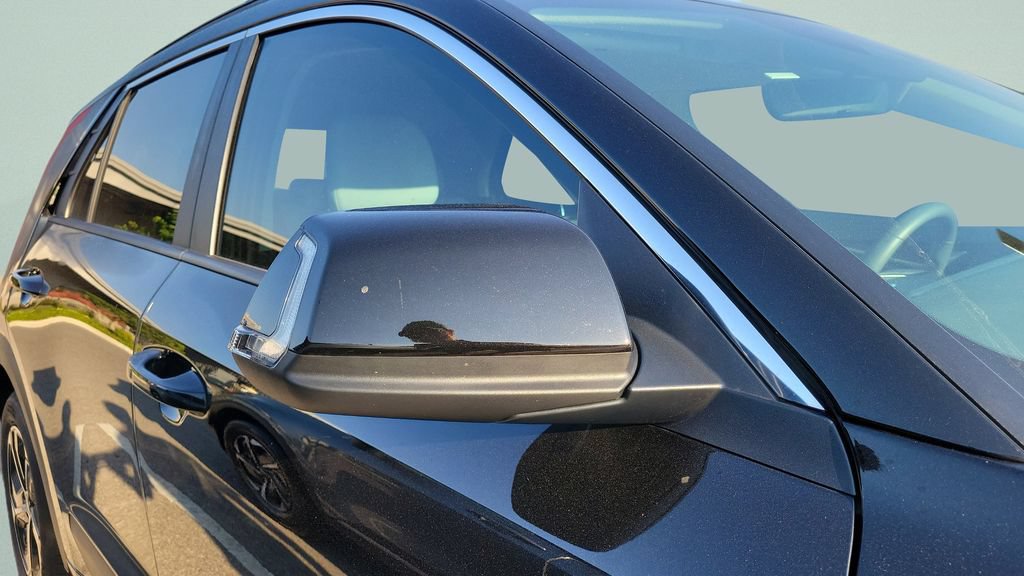 Used 2025 Kia Niro EX FWD image 38