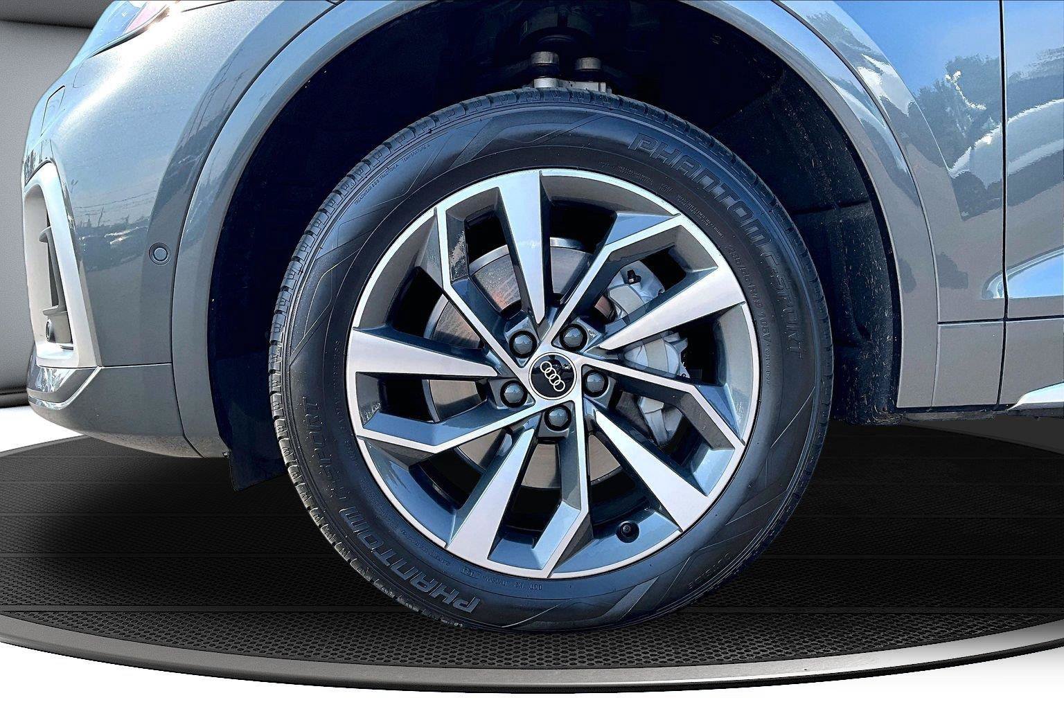 Used 2022 Audi Q5 2.0T Prestige w/ Prestige Package AWD/4WD image 33