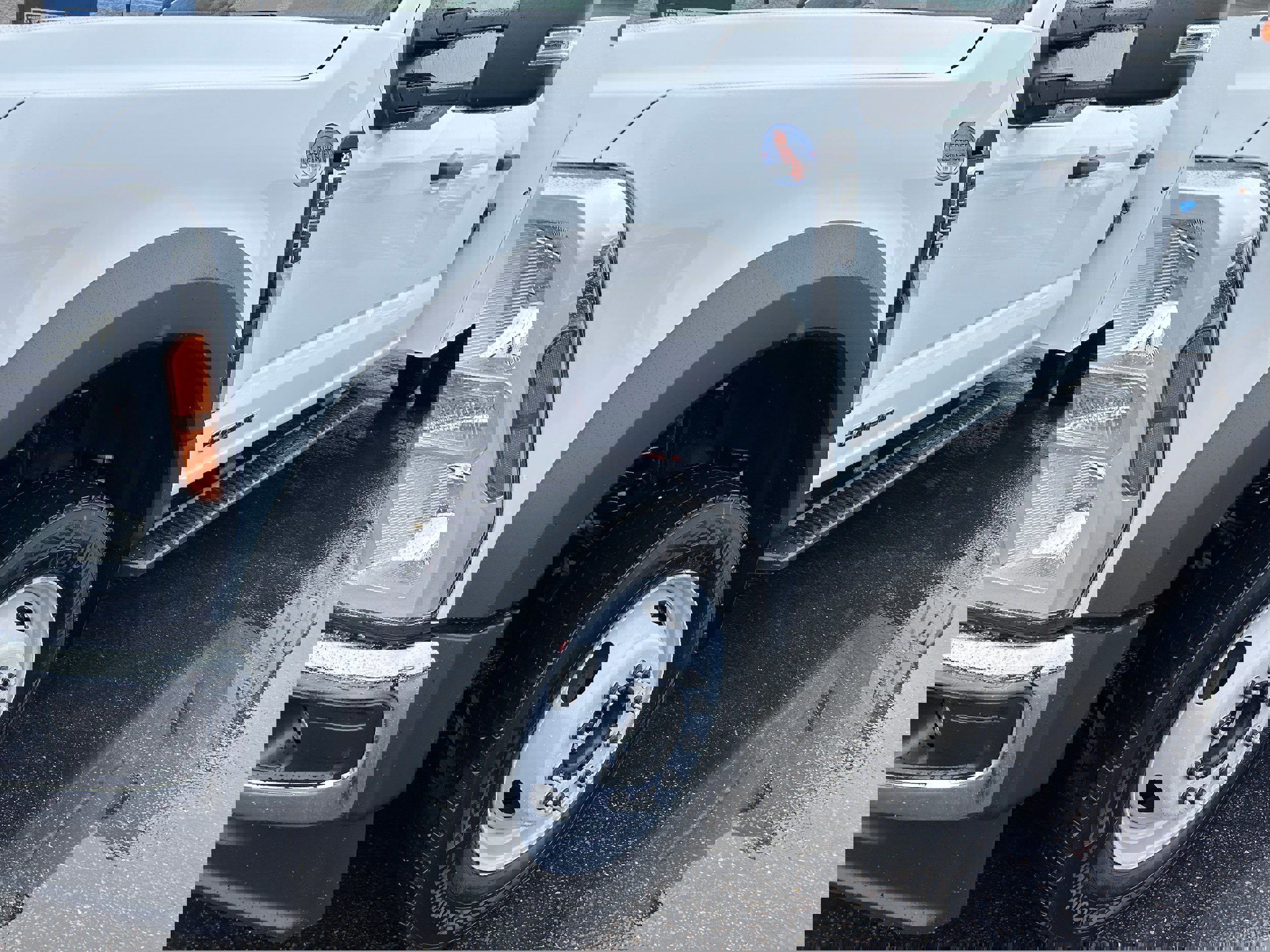 New 2026 Ford F550 4x4 Crew Cab image 24