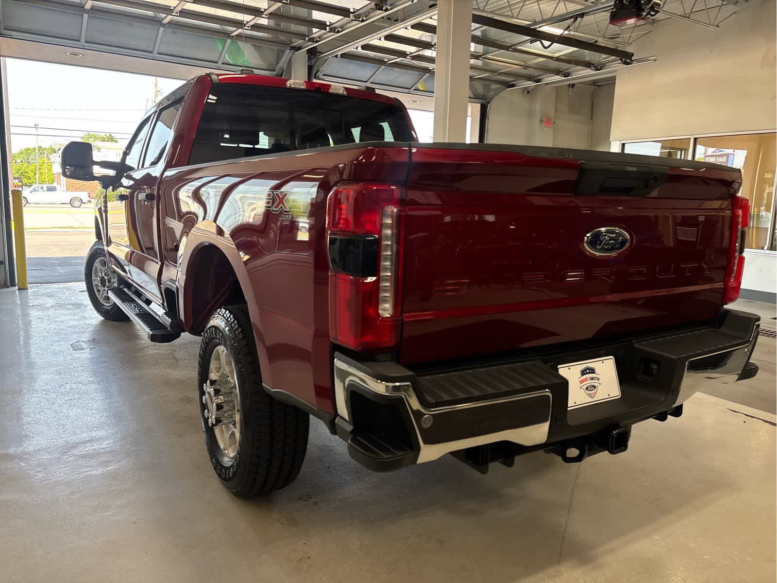 Used 2025 Ford F350 XLT w/ 360-Degree Camera Package AWD/4WD image 5