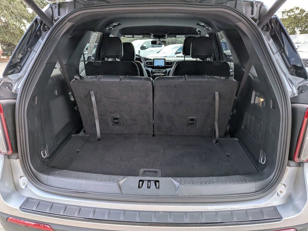Used 2024 Ford Explorer ST-Line w/ Class IV Trailer Tow Package image 31