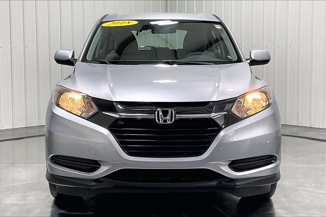 Used 2018 Honda HR-V LX image 2
