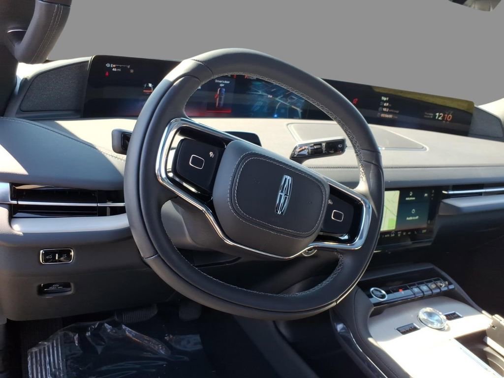 New 2026 Lincoln Navigator Reserve AWD/4WD image 22