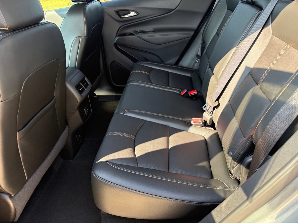 Used 2023 Chevrolet Equinox Premier FWD image 44