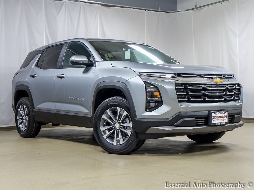 New 2027 Chevrolet Equinox LT FWD image 2