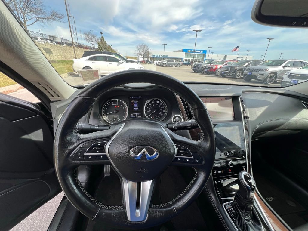 Used 2018 INFINITI Q50 Luxe w/ Essential Package (3.0T Luxe) AWD/4WD image 36