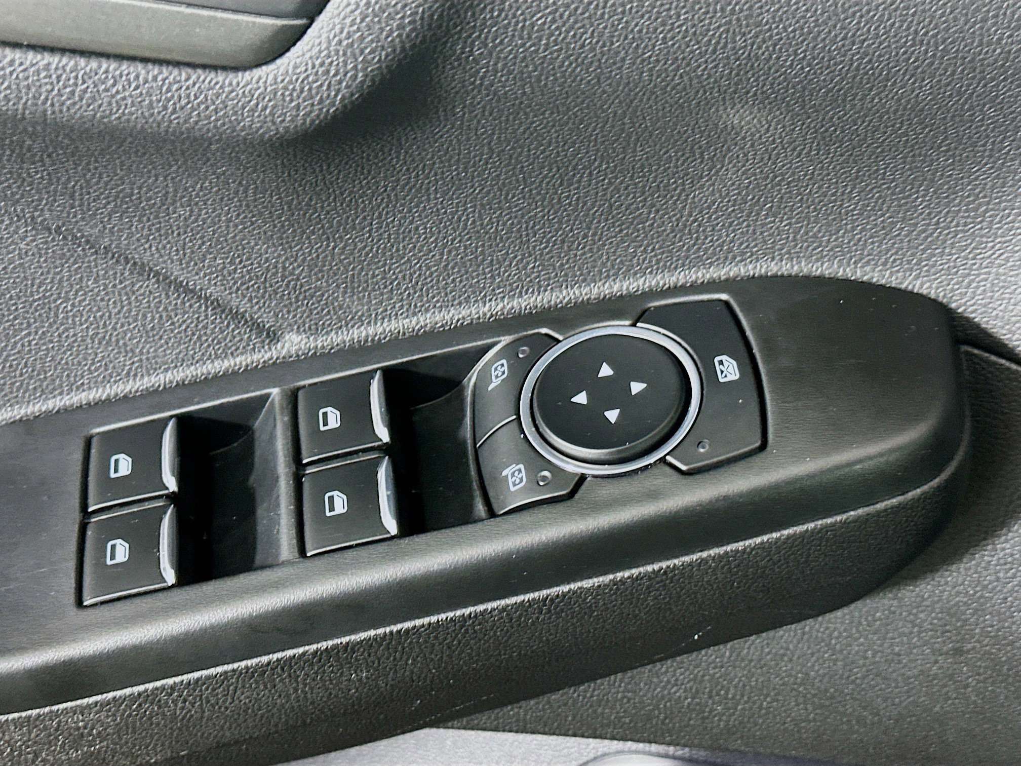 Used 2024 Ford Escape Active image 15