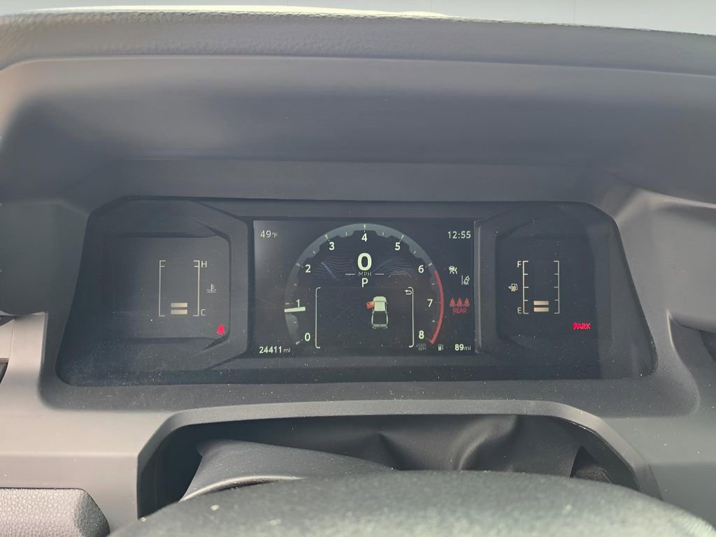 Used 2025 Toyota Tacoma SR5 AWD/4WD image 16