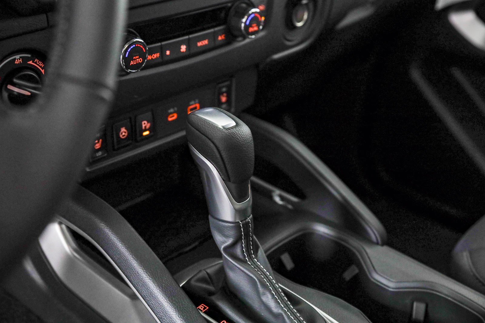 New 2025 Nissan Frontier SV w/ SV Convenience Package image 25