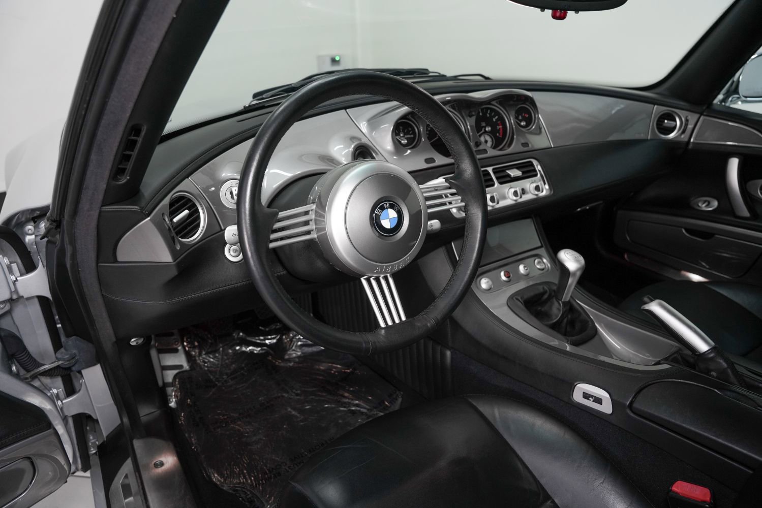 Used 2001 BMW Z8 RWD image 11