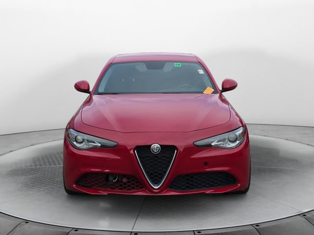 Used 2019 Alfa Romeo Giulia Sprint w/ Cold Weather Package image 8