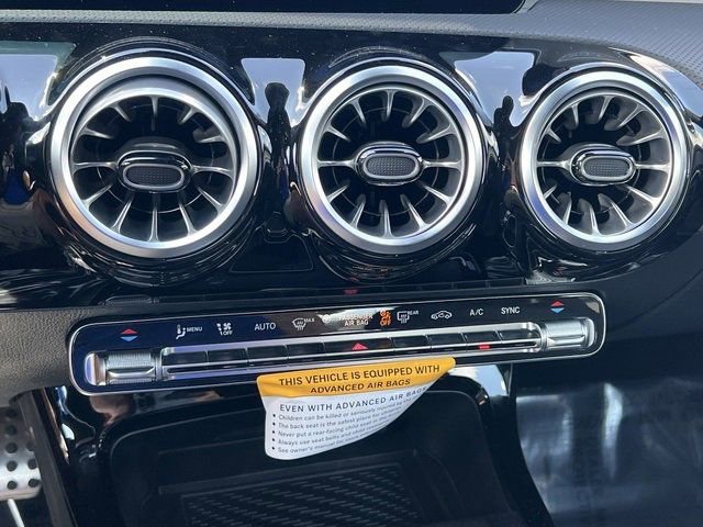 Used 2025 Mercedes-Benz CLA 250 image 27