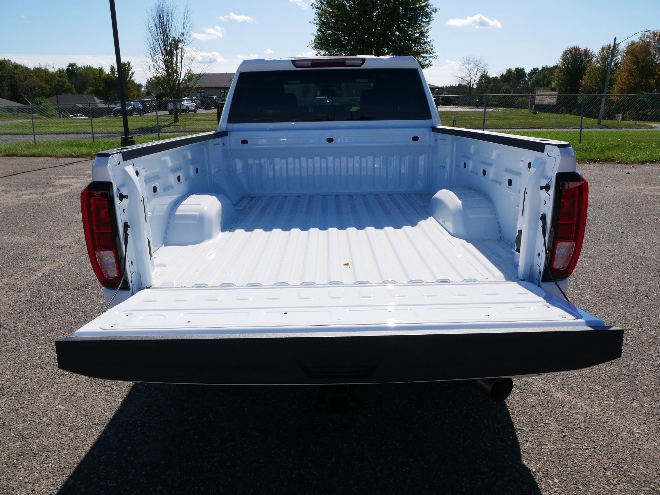 New 2026 GMC Sierra 2500 Pro w/ Convenience Package image 10