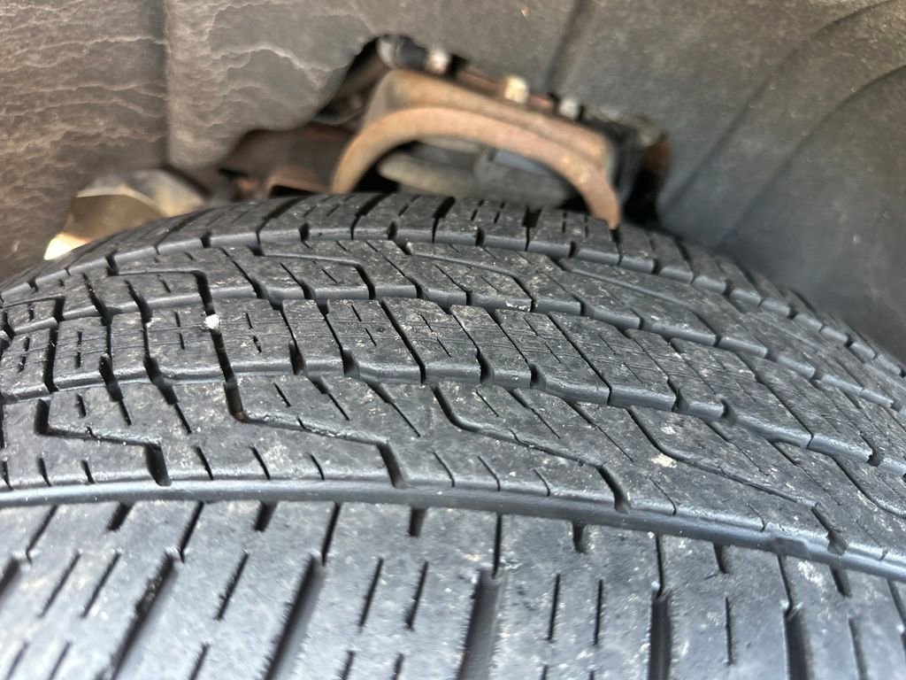 Used 2018 Chevrolet Silverado 1500 LT w/ LT Eassist Package image 14