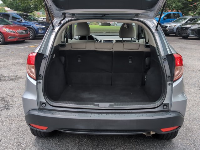 Used 2017 Honda HR-V LX image 6