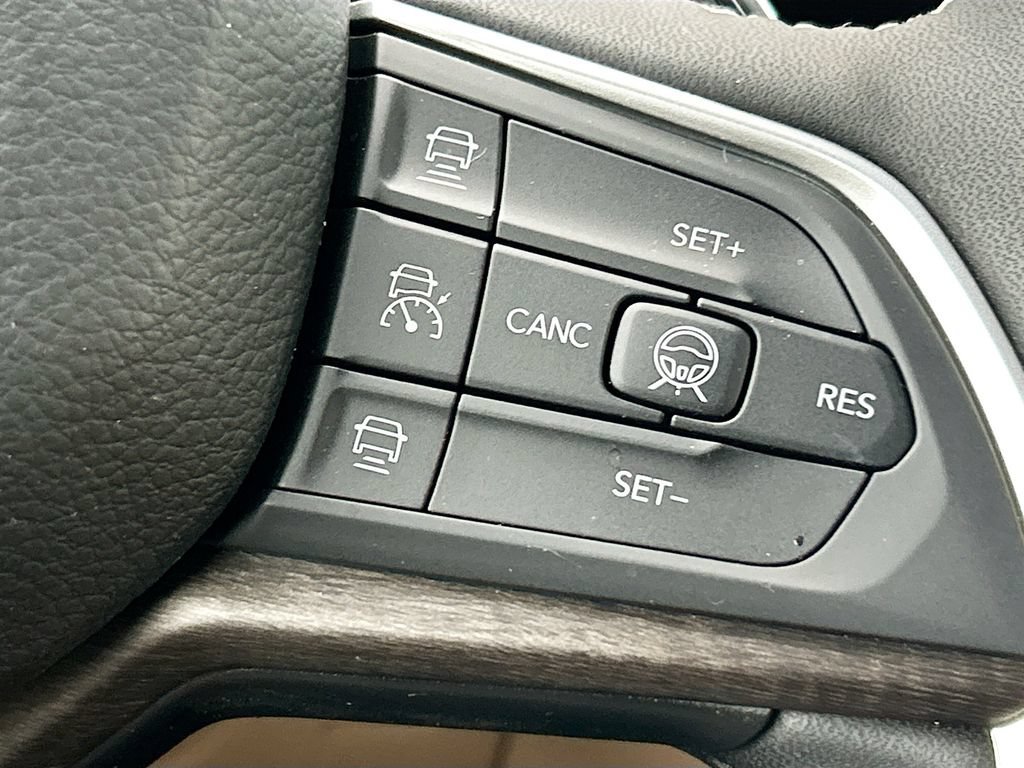 New 2026 Jeep Grand Cherokee L Limited w/ Limited Altitude Package AWD/4WD image 39