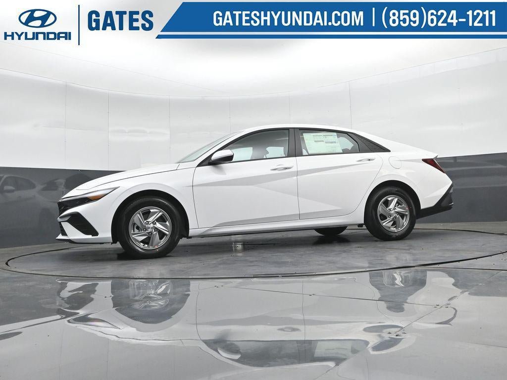 New 2026 Hyundai Elantra SE FWD image 39