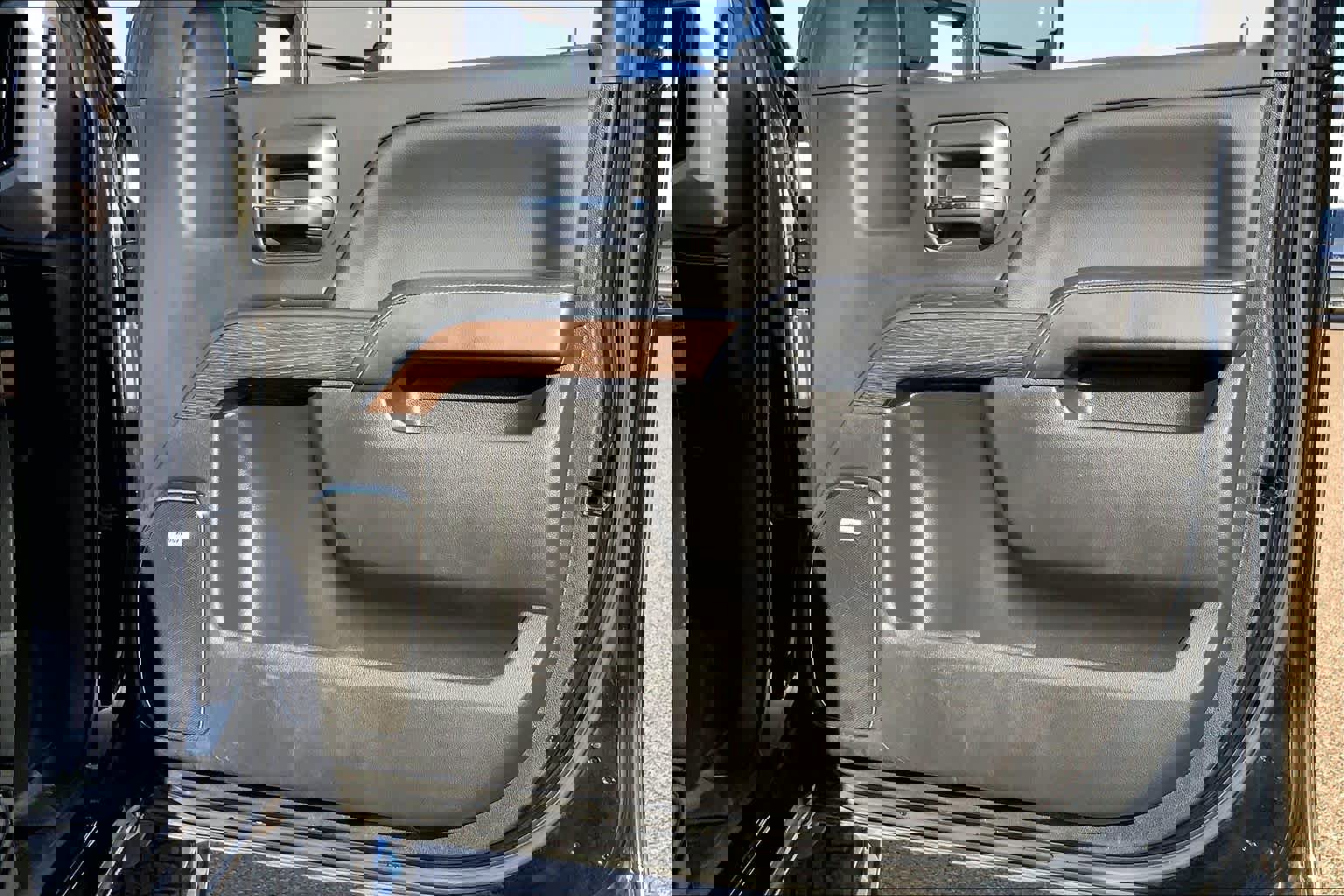 Used 2018 GMC Sierra 2500 Denali w/ Duramax Plus Package image 22