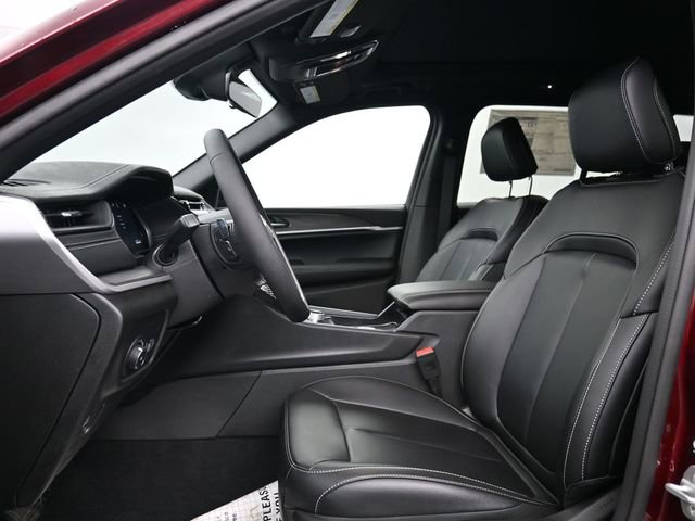 New 2026 Jeep Grand Cherokee Limited w/ Limited Altitude Package AWD/4WD image 18