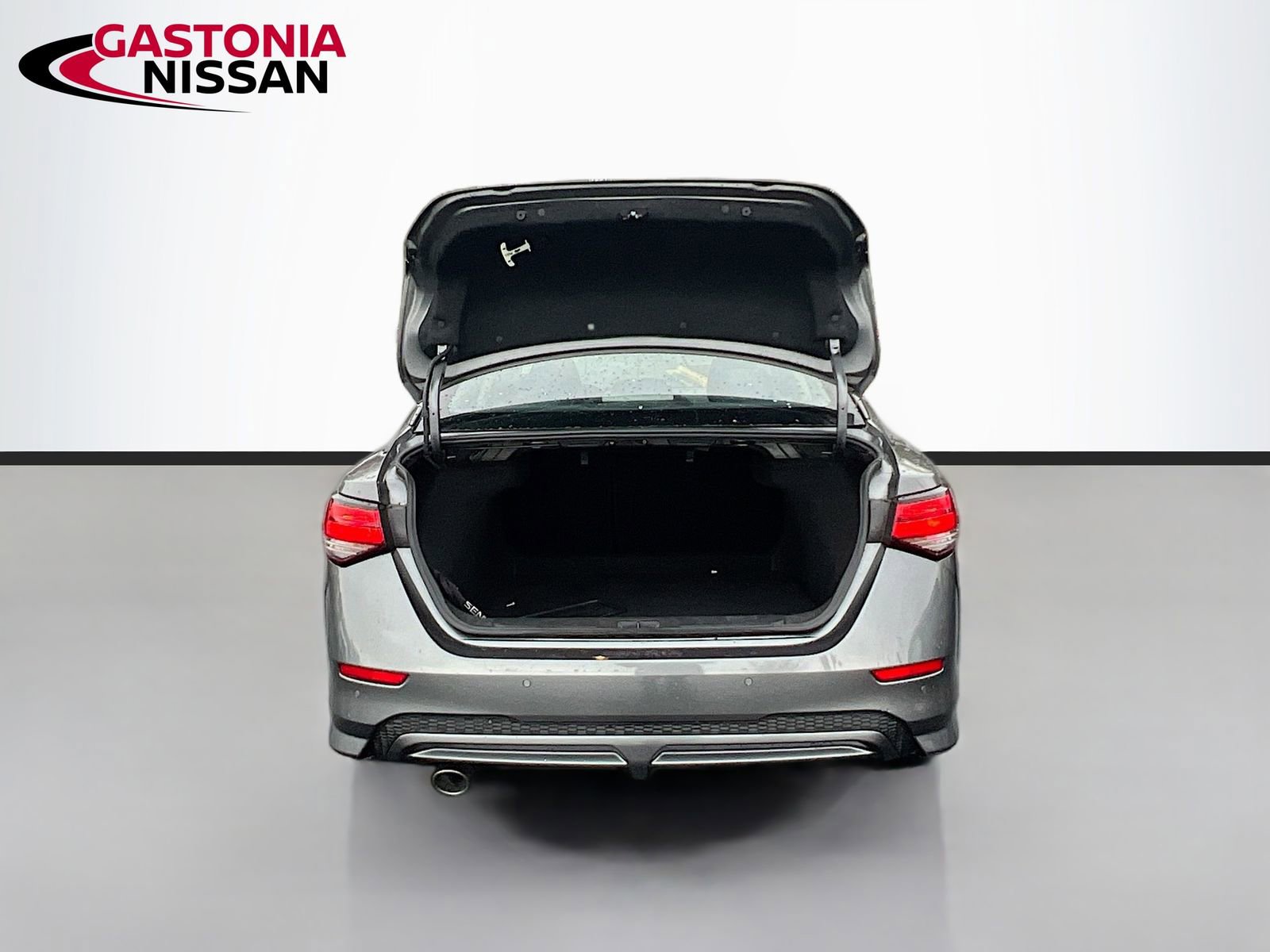 Used 2022 Nissan Sentra SR w/ Trunk Package image 33