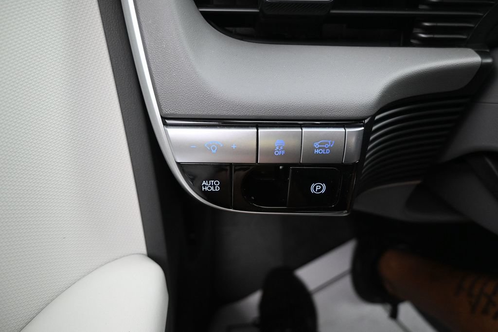 Used 2024 Hyundai Ioniq 5 SEL RWD image 22