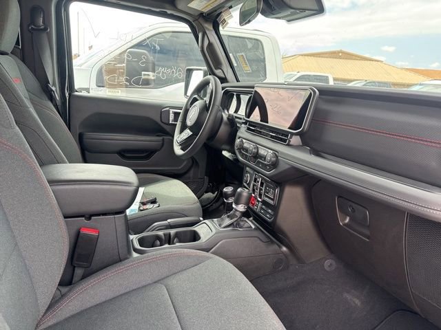 Used 2025 Jeep Wrangler Unlimited Rubicon image 12