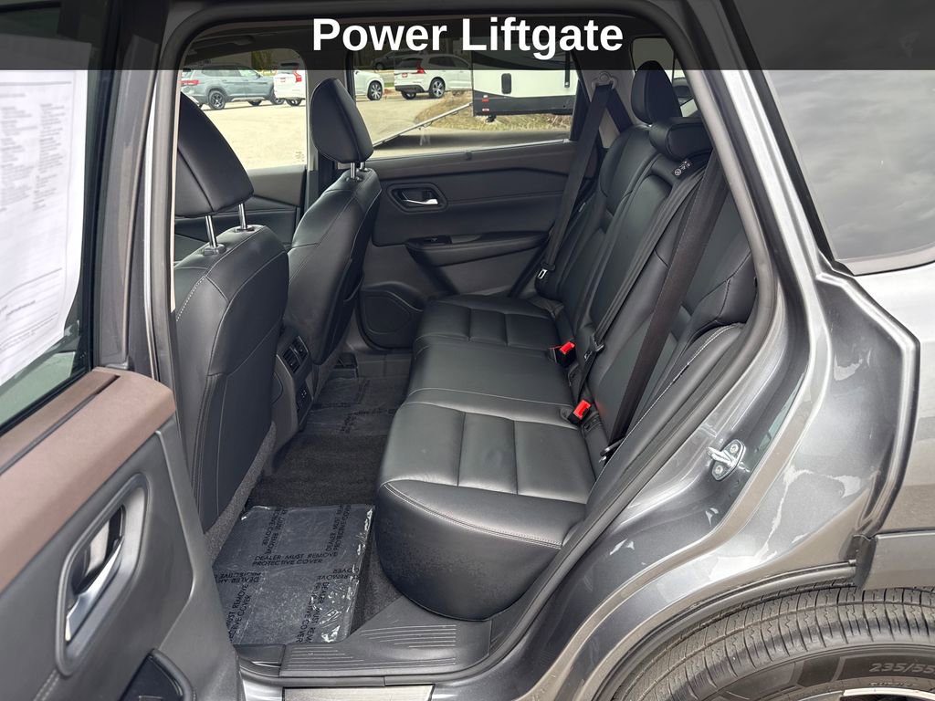 Used 2023 Nissan Rogue SL w/ SL Premium Package image 16