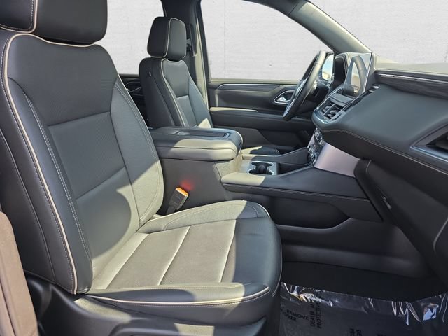 Used 2024 GMC Yukon SLT w/ SLT Premium Package AWD/4WD image 10