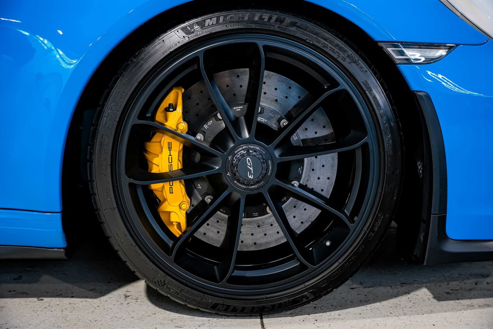 Used 2018 Porsche 911 Targa 4S RWD image 50