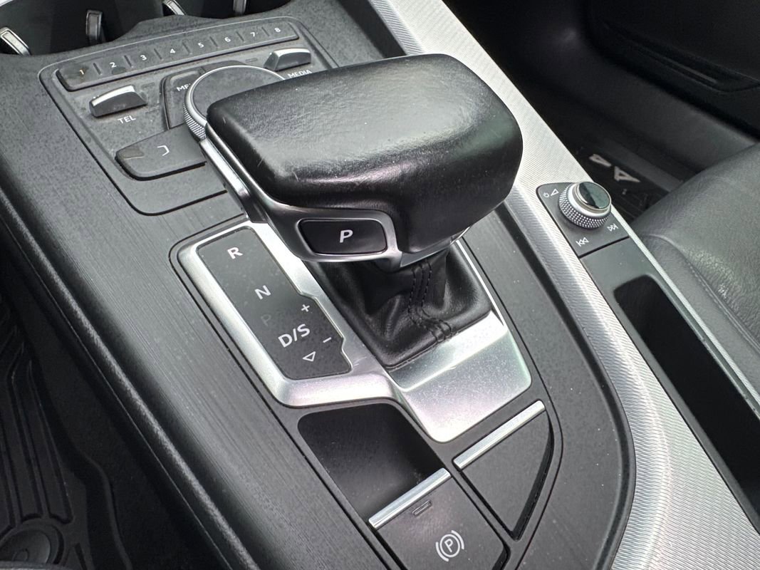 Used 2017 Audi A4 2.0T allroad Premium w/ Convenience Package image 34