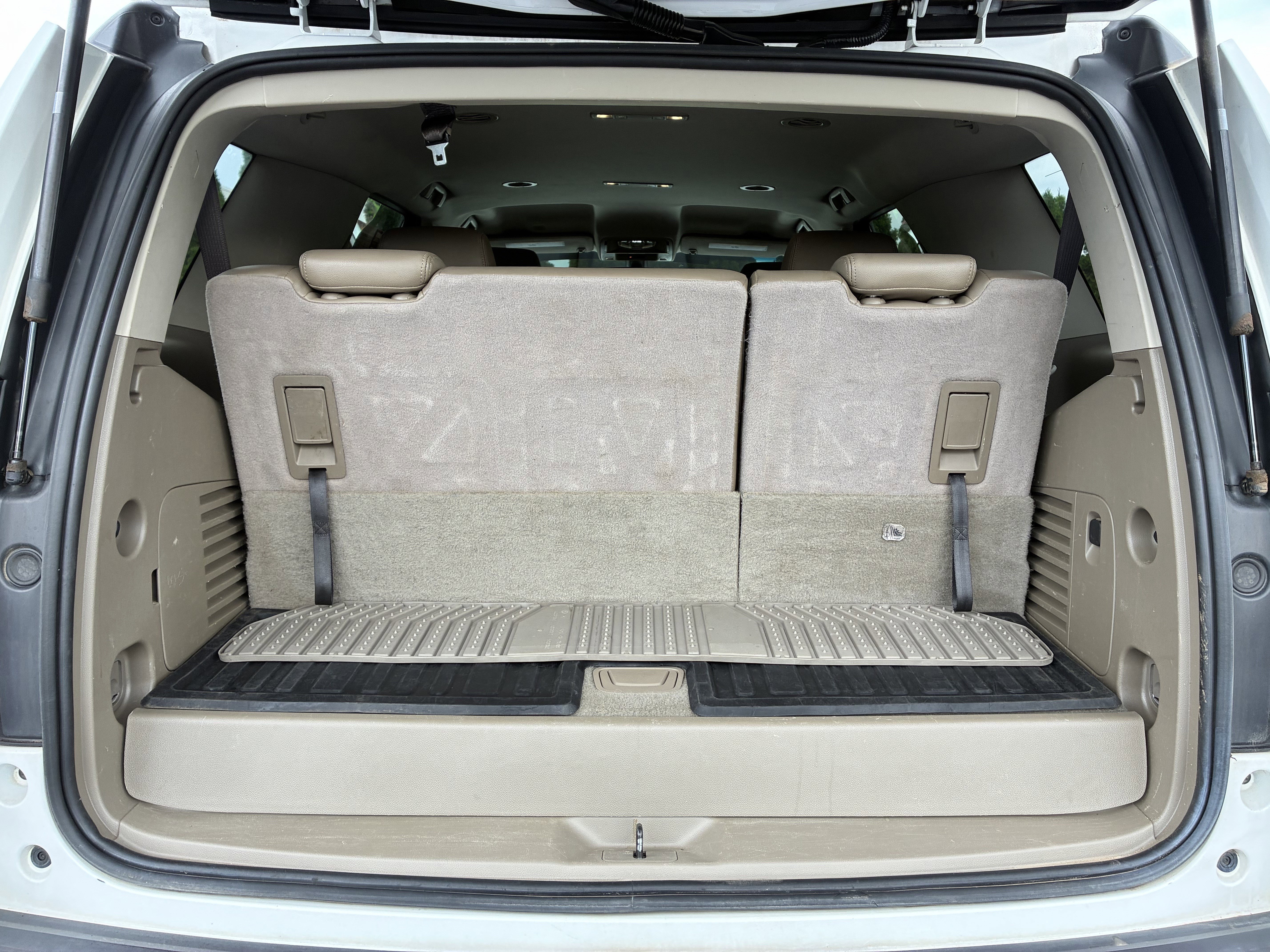 Used 2019 Chevrolet Tahoe LS w/ All-Season Package RWD image 20