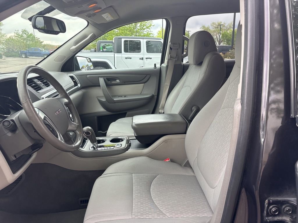 Used 2014 GMC Acadia SLE image 7