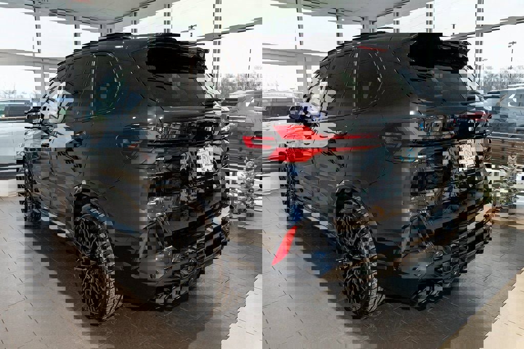 New 2026 BMW X5 M Competition w/ Executive Package image 4