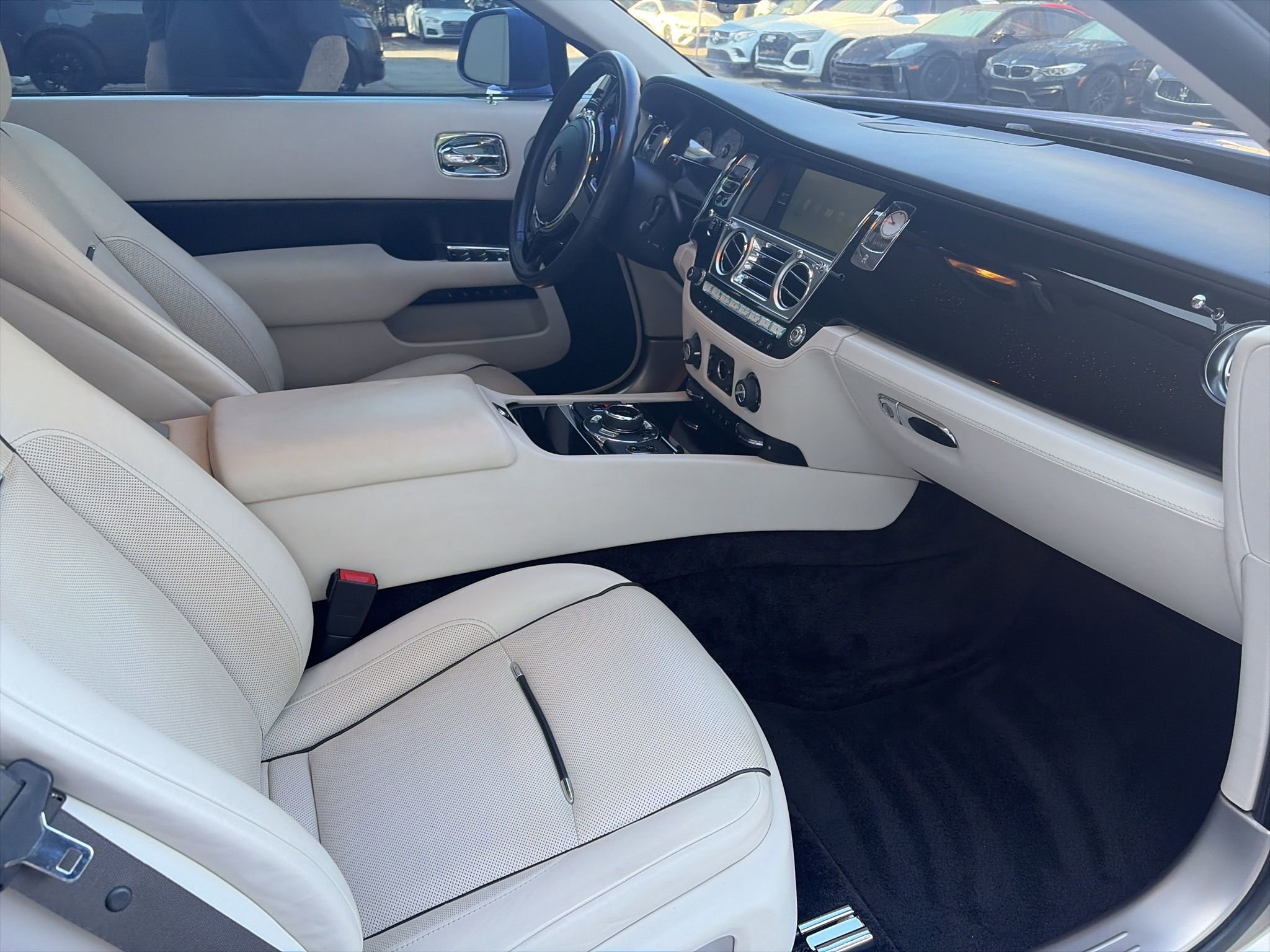 Used 2017 Rolls-Royce Wraith RWD image 11