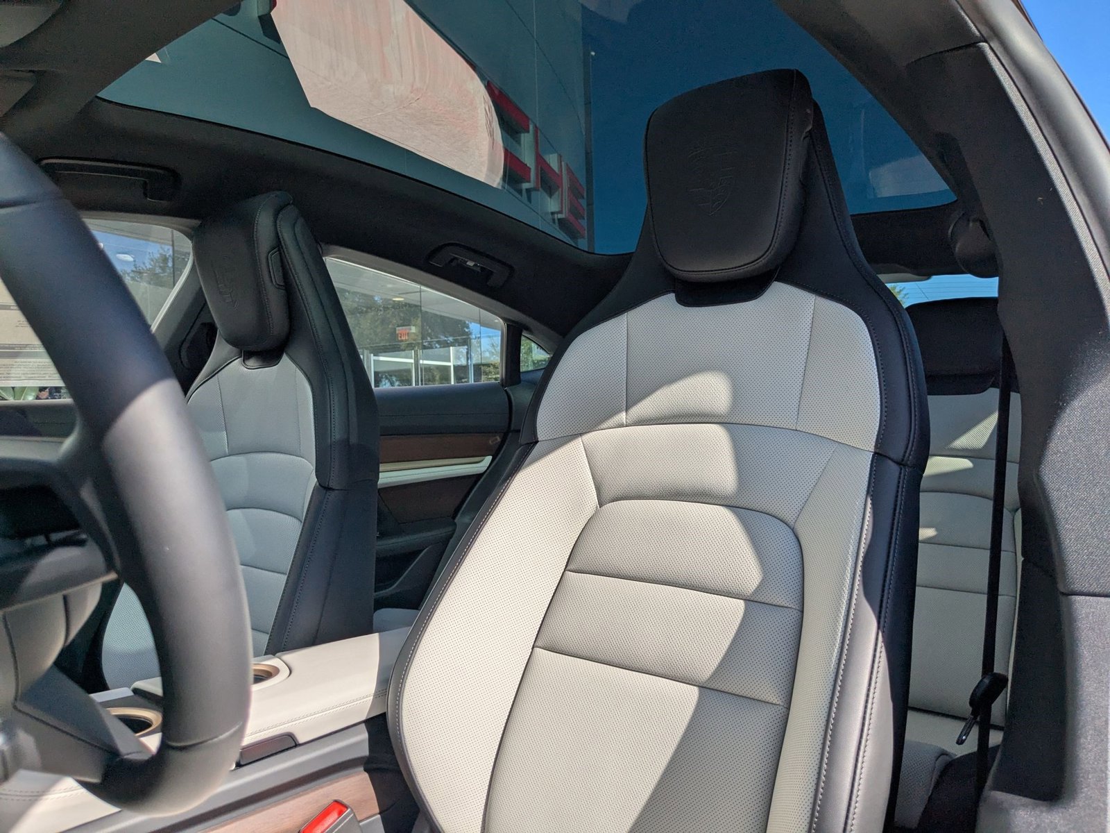 New 2026 Porsche Taycan 4S image 5