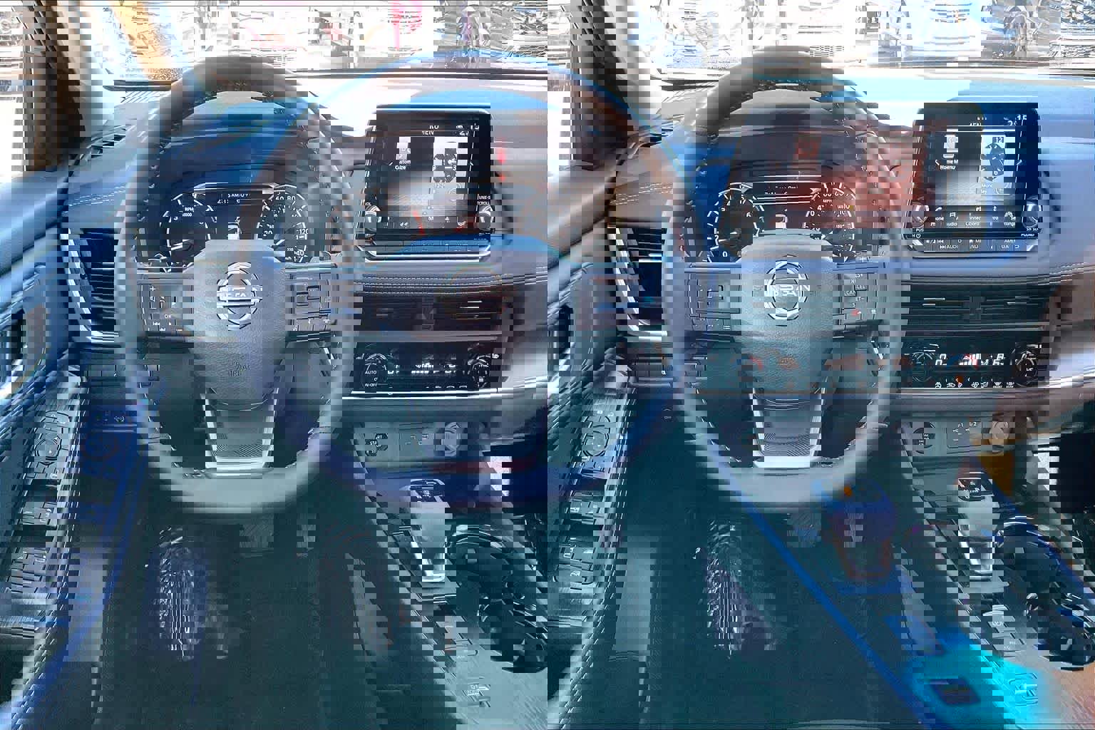 Used 2026 Nissan Rogue SV w/ SV Premium Package image 6