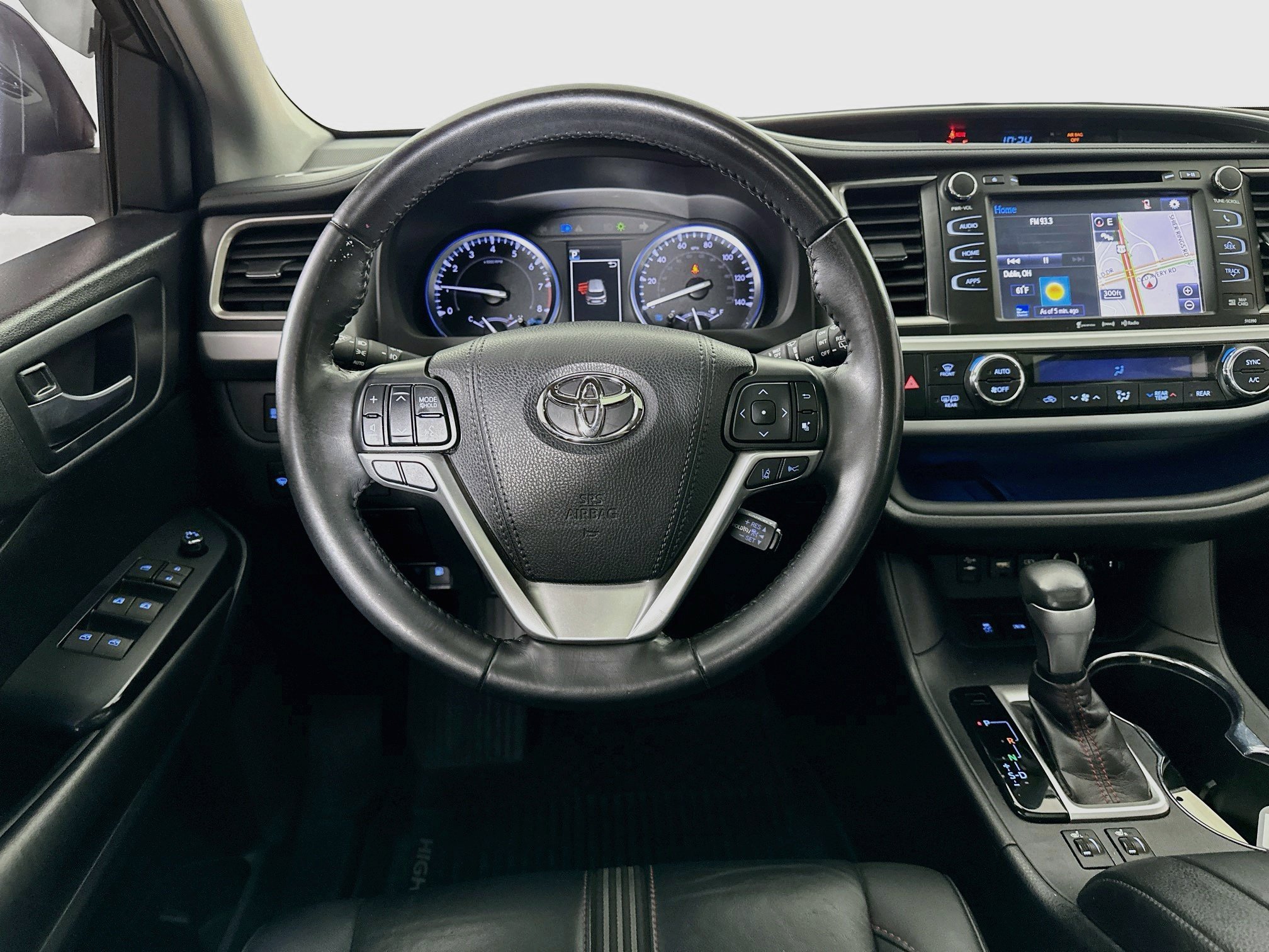 Used 2019 Toyota Highlander SE w/ Nightshade Edition AWD/4WD image 15