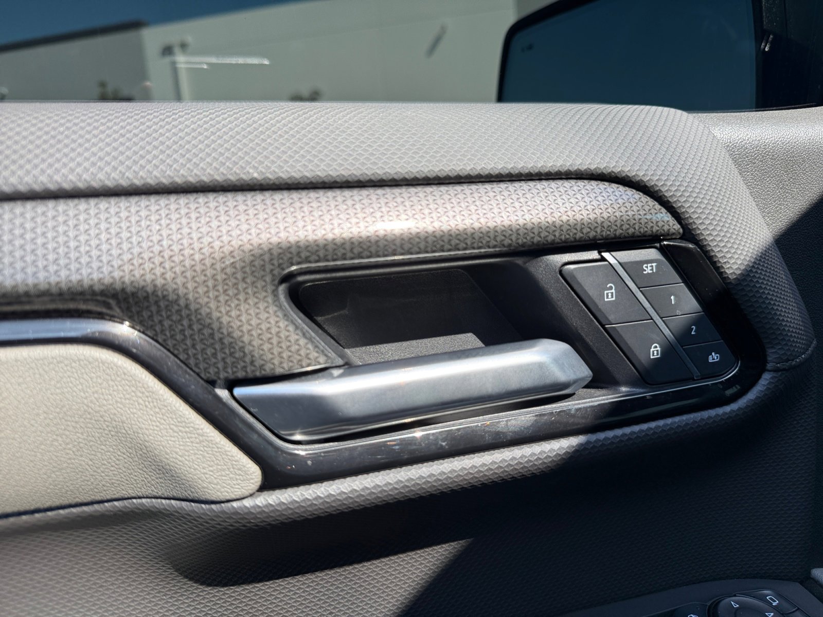 Used 2025 Chevrolet Silverado 1500 ZR2 image 22